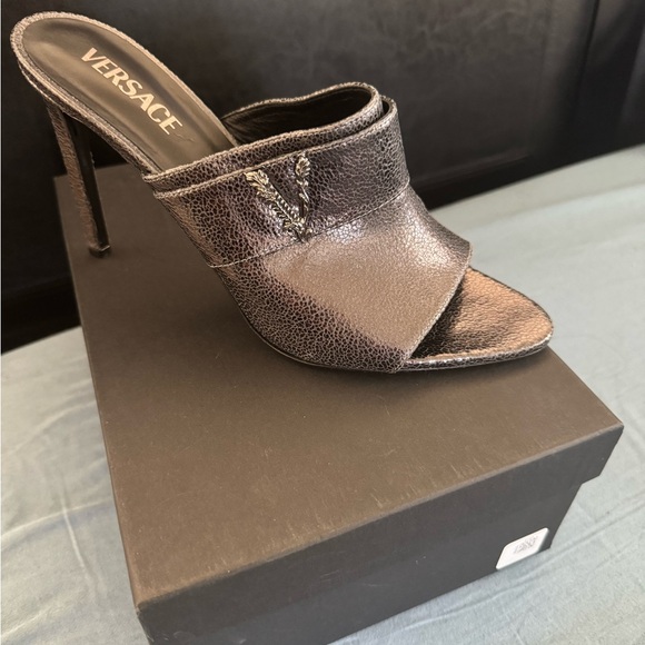 Versace Women's Metallic Heeled Mules - Picture 3 of 3